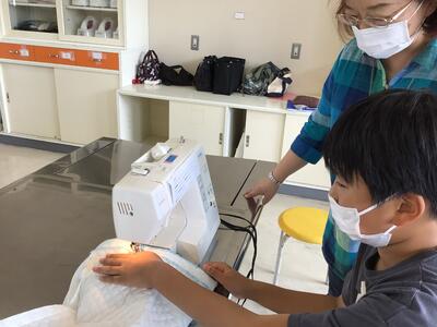 ミシンボランティア　筒縫い